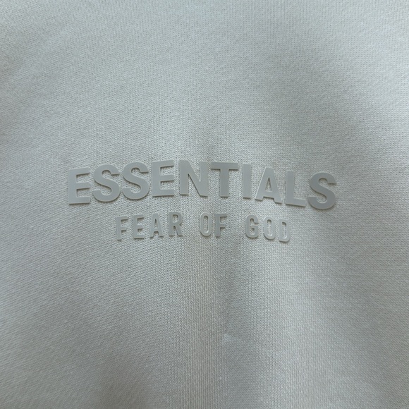 Essentials Fear of God Hoodie - brand new (never worn) - Picture 2 of 5